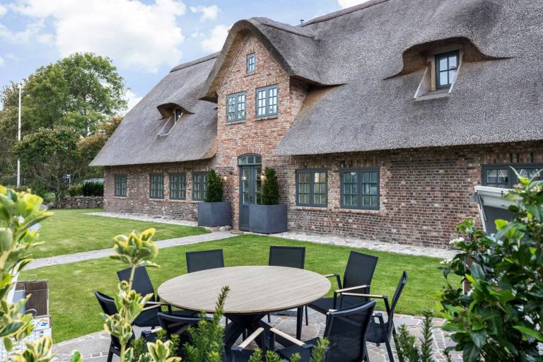 5 Sterne Reetdachhaus für 7 Pers. mit Sauna, Garten, Stellplatz, WLAN, Haustiere — photo 3