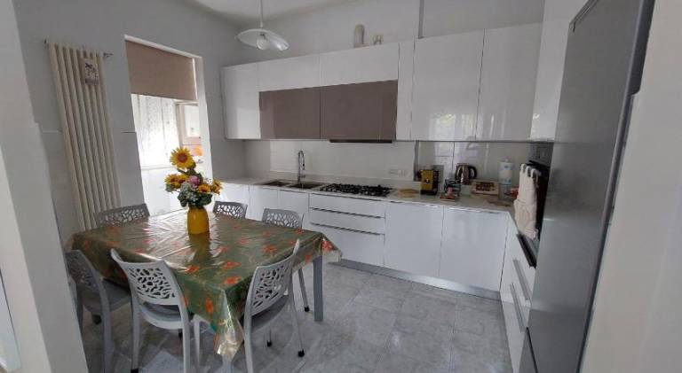 Apartment with 2 rooms for 6 persons — photo 4