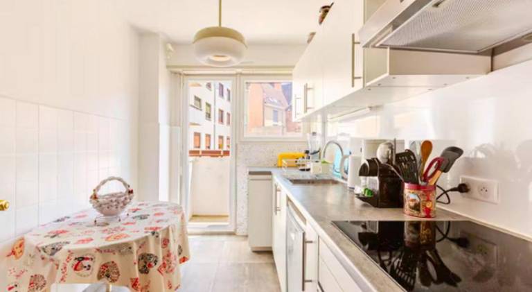 Charming rental apartment | Near Strasbourg Cathedral | Perfect for remote work | Pets allowed — photo 2