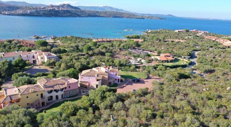 Rental apartment with terrace | Beach nearby | Pets allowed in Golfo Aranci