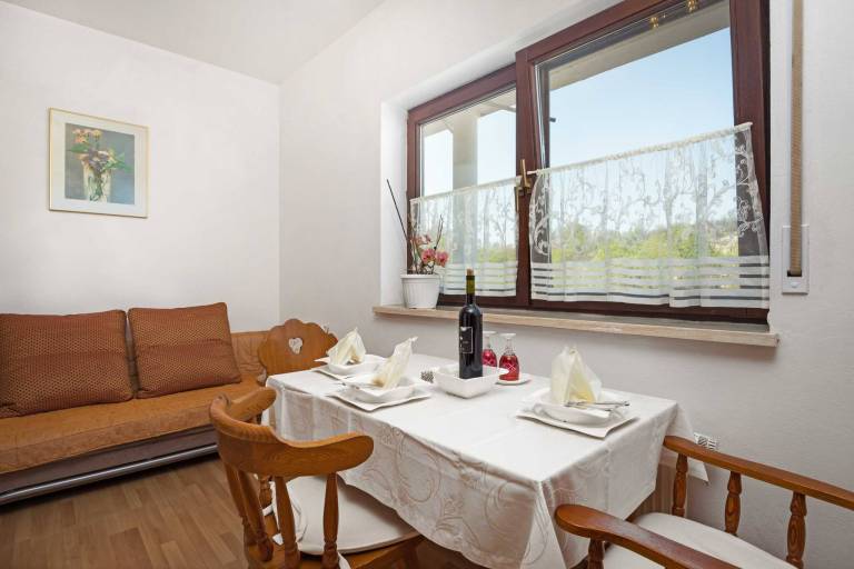 Family-friendly apartment with grill, patio & yard | Pet-friendly — photo 2