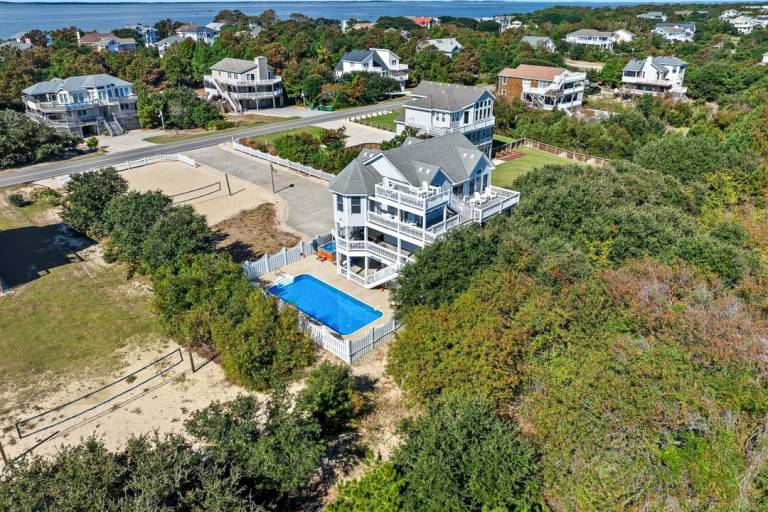 Family-oriented house with hot tub, BBQ & private pool | Next to the beach | Pets allowed — photo 4