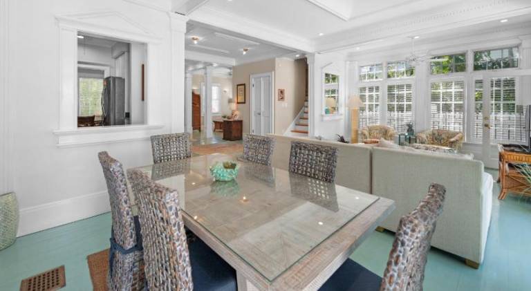 Beautiful vacation home with pool | Close to Southernmost Point | Pets allowed — photo 5