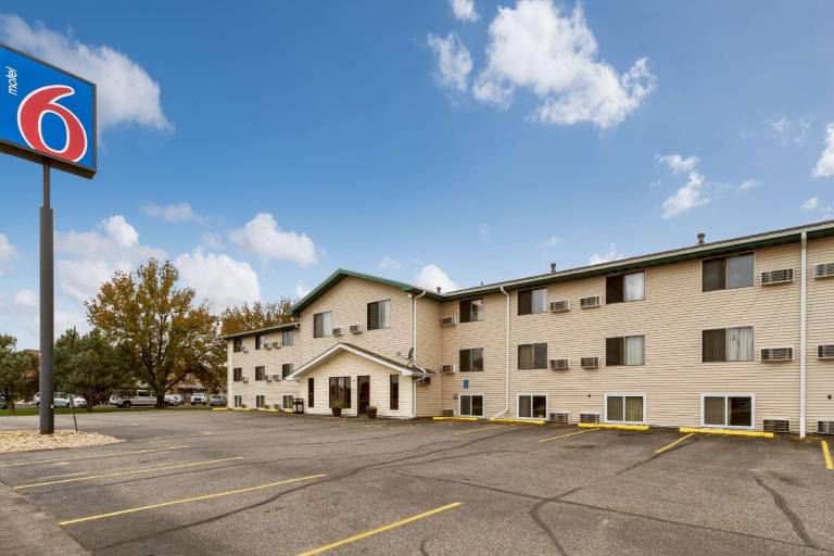 Motel 6 Albert Lea, MN in Albert Lea, MN