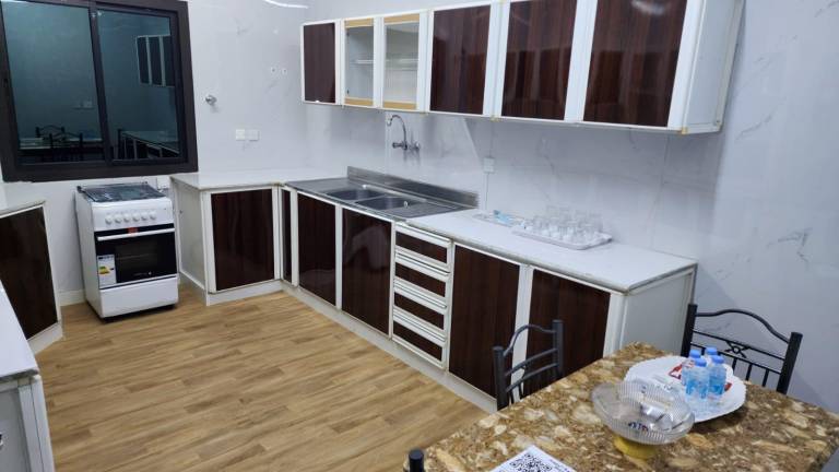 Serviced apartment with 3 rooms for 127 persons — photo 2