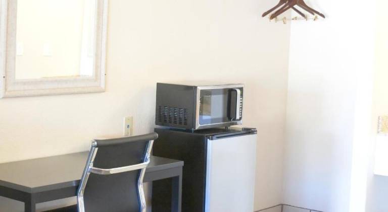 A-1 Budget Motel — photo 5