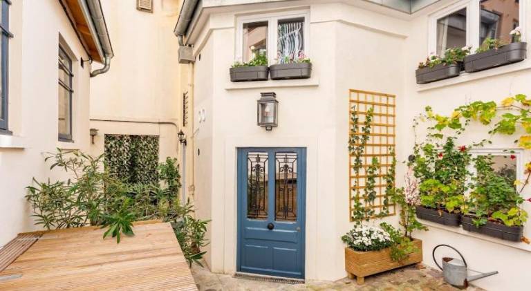 Apartment with 1 room for 4 persons in Montrouge
