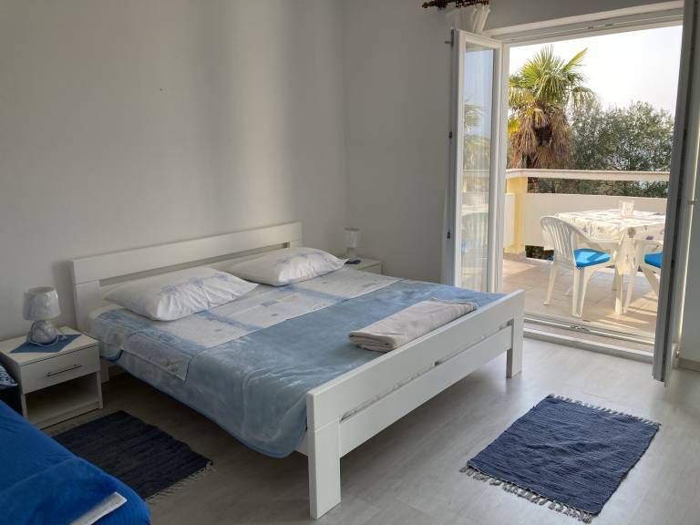 Fully equipped wonderful apartment with grill, garden & terrace | Sea view | Pets allowed — photo 2