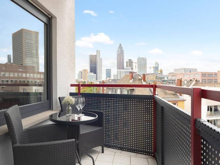 Nice serviced apartment with patio | Dogs allowed — photo 3