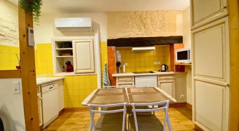 House with 2 rooms for 4 persons — photo 4