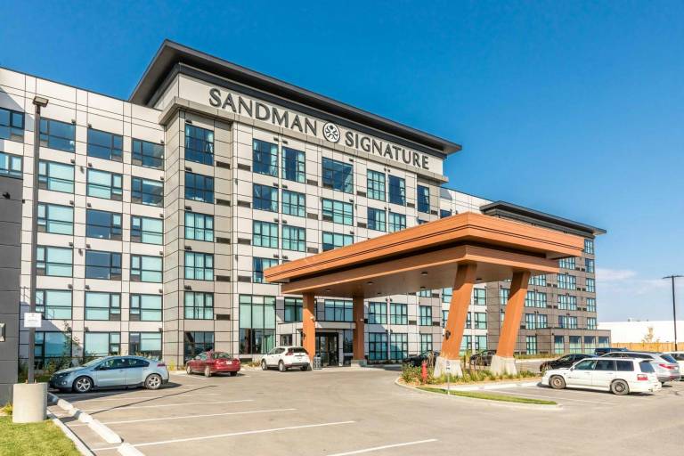 Sandman Signature Saskatoon South Hotel — photo 2