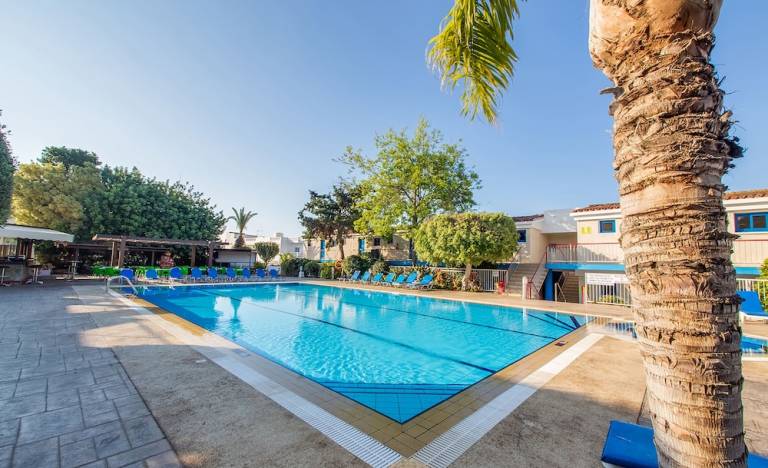 Aparthotel Protaras