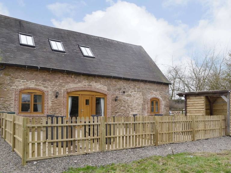 Cottage  Dudley