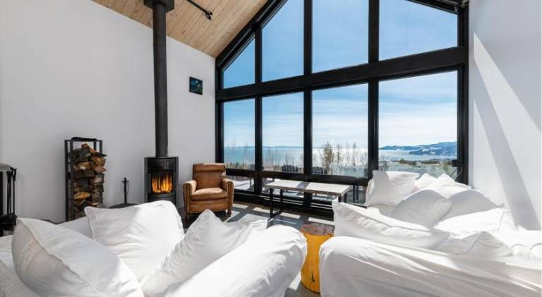 Chalet with 3 rooms for 8 persons in La Malbaie, QC