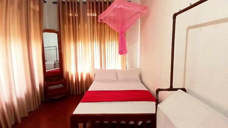 Beautiful house with yard | Suitable for remote work | Dogs allowed in Weligama