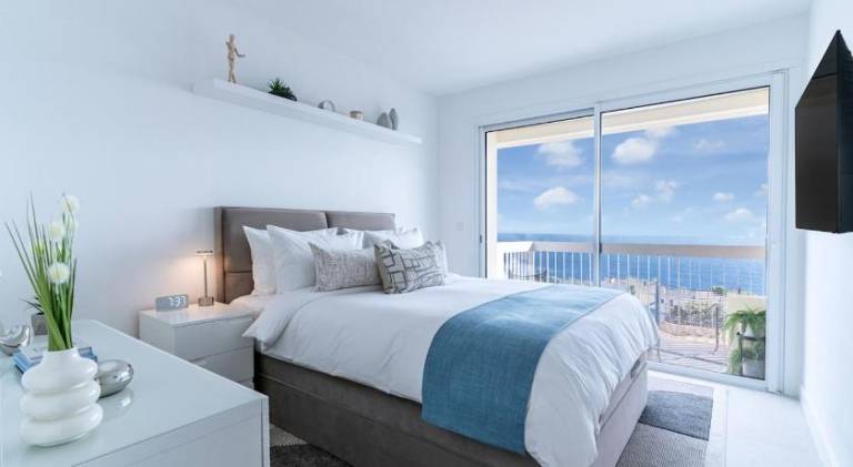 Luxury Top Floor Sea View Downtown Cap d'Ail — photo 2