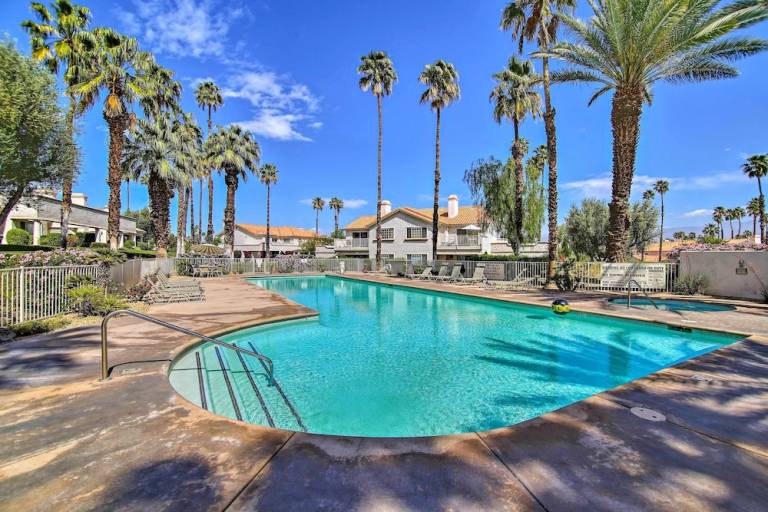 Apartment  Palm Desert