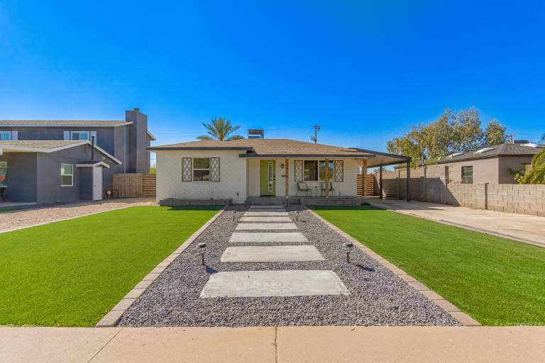 Family-oriented nice vacation home with pool & grill | Pets are welcome — photo 2