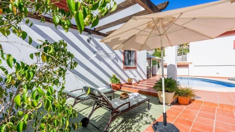 Villa Tolox