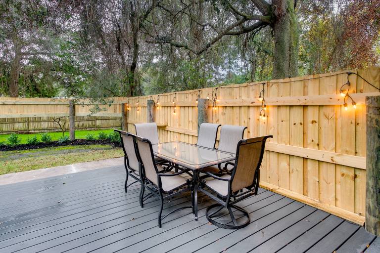 Bright Jekyll Island Home w/ Deck < 1 Mi to Beach — photo 3
