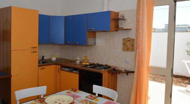 House with 2 rooms for 6 persons — photo 3