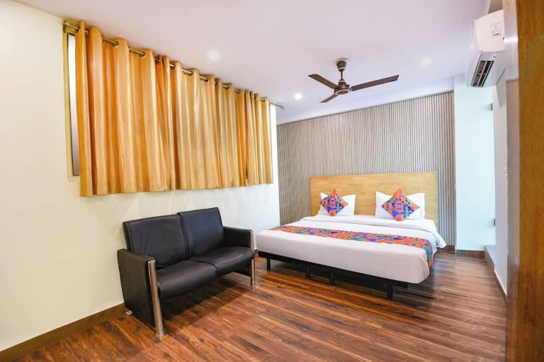 Fabhotel Hari Nagar Ashram