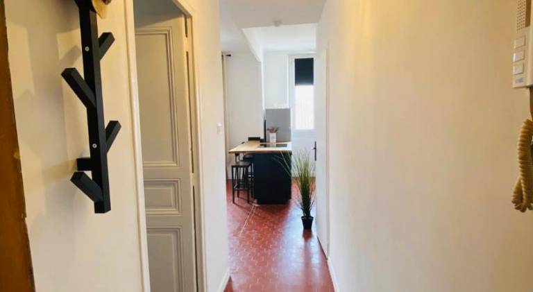 Apartment | Next to Marseille Cathedral — photo 4