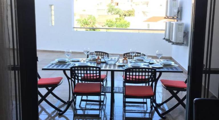 T2 Quarteira 1, Terraco BBQ Prestige For Home in Loulé