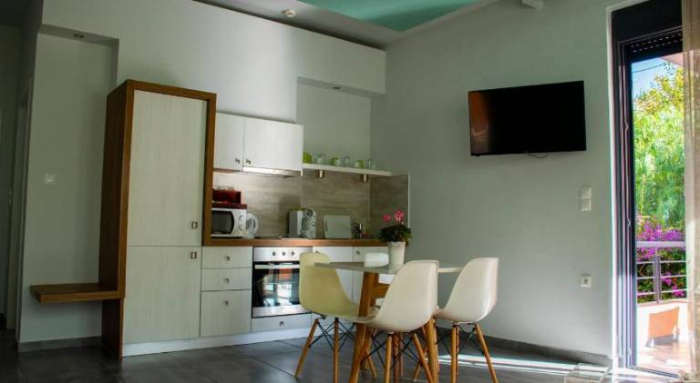 Derveni Luxury Apartments — photo 5