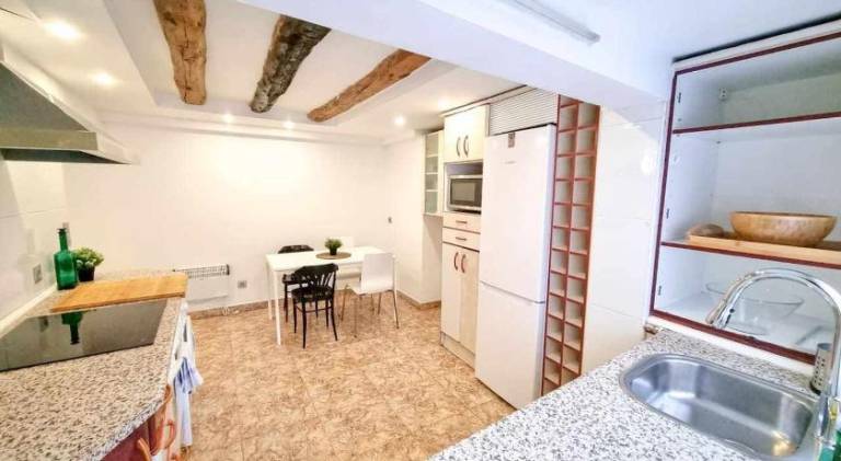 Pleasant holiday apartment | Next to Cathedral-Basilica of Our Lady of the Pillar | Pets are welcome — photo 5
