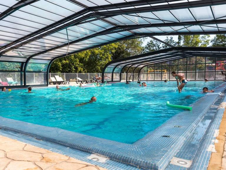 Mobile home with heated pool & terrace — photo 2