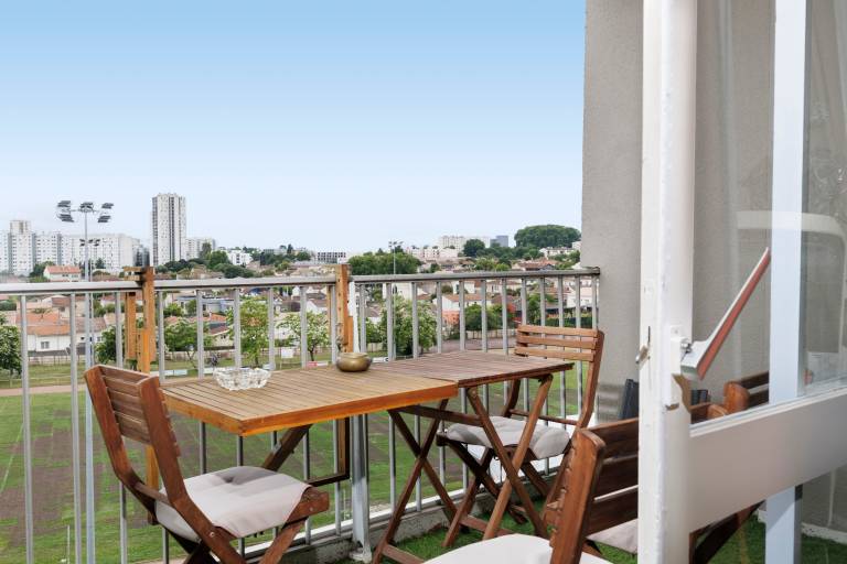 Apartment with yard & fast internet | Garden view — photo 3