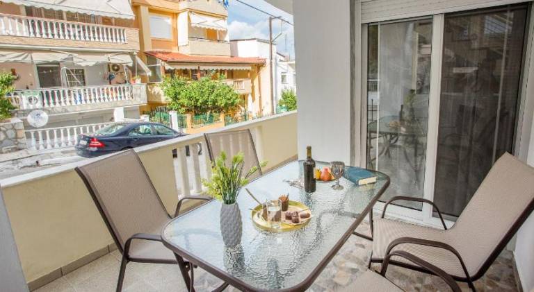 Holiday apartment with grill & terrace | Good for workation — photo 3