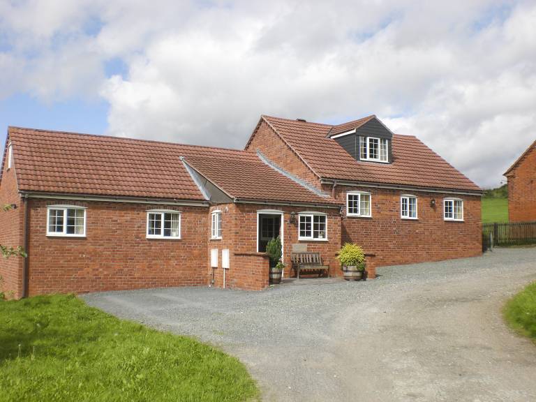 Family-friendly cottage with garden | Pet-friendly — photo 2