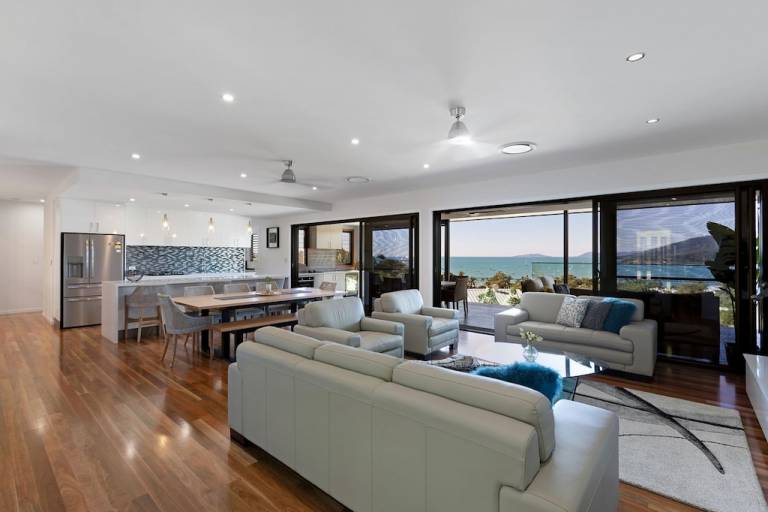 House  Airlie Beach