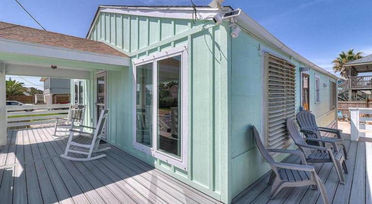 Fully equipped vacation home with BBQ & yard | Close to the beach | Suitable for remote work | Pet-friendly — photo 4