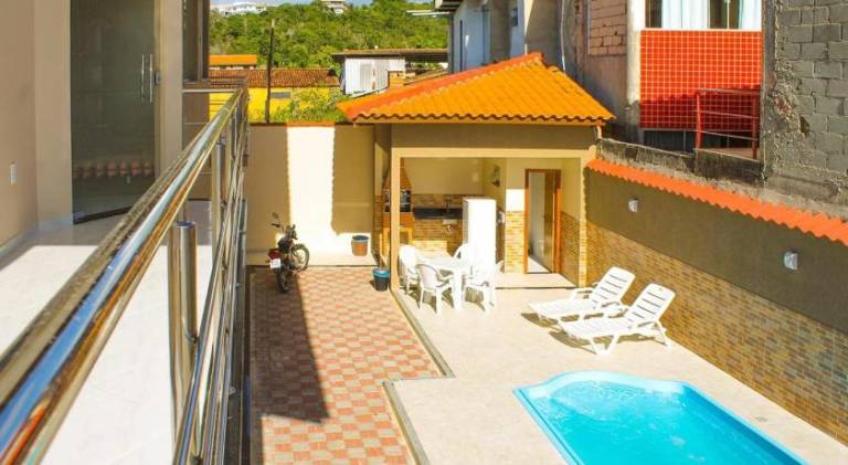 Apartment with grill & pool — photo 4