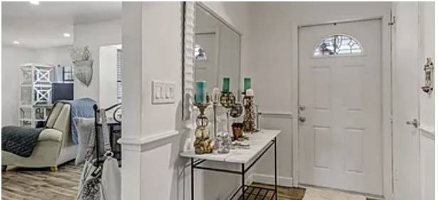 House Naples