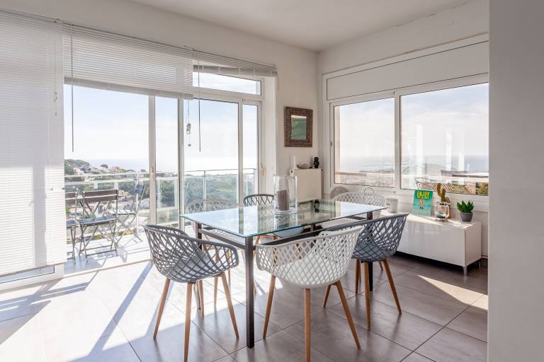 Fully equipped spacious villa with private pool, patio & garden | Sea view | Dogs allowed — photo 5
