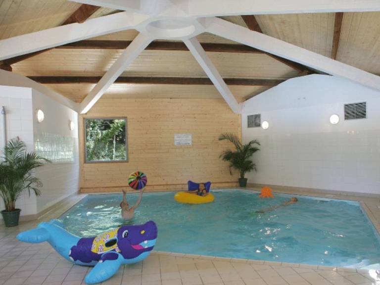 Rental apartment with terrace & heated pool — photo 2