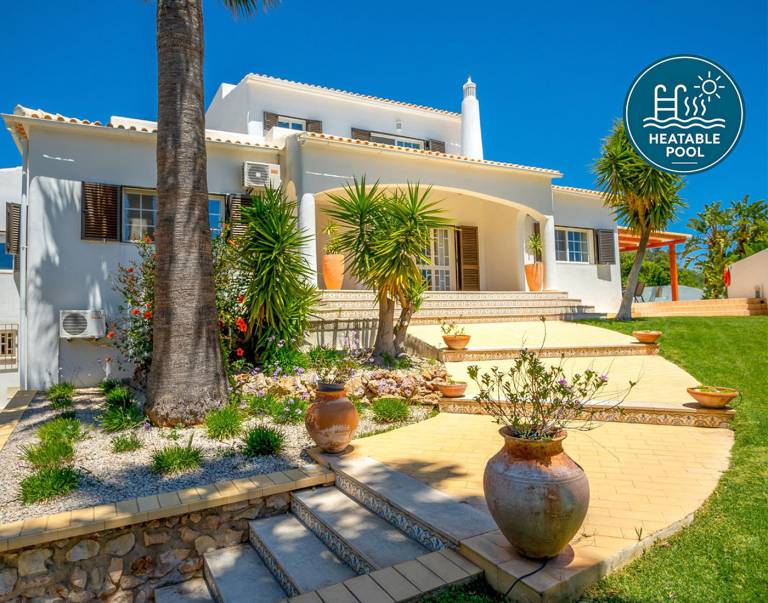Ferienhaus in Almansil&comma; Santa B&aacute;rbara de Nexe f&uuml;r max. 16 Personen am Atlantik