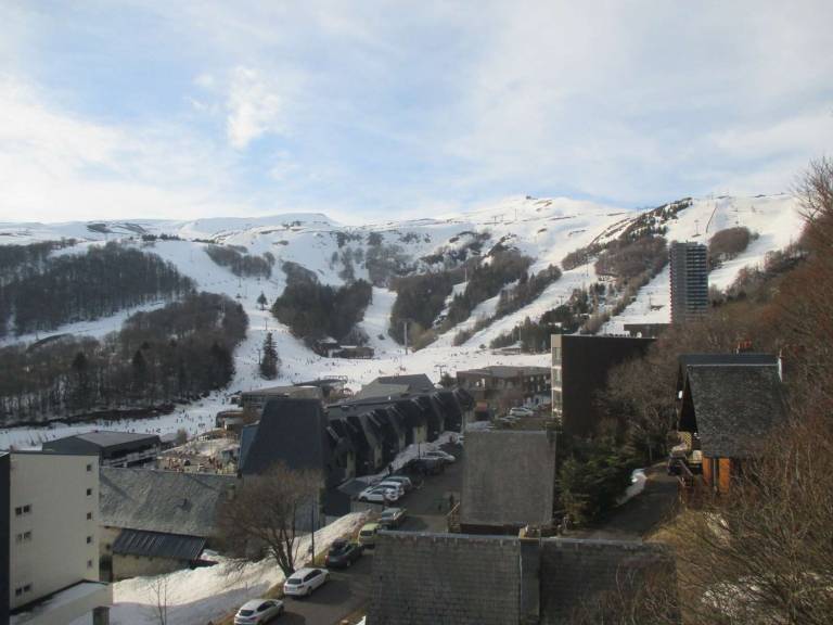 Appartement  Besse-et-Saint-Anastaise