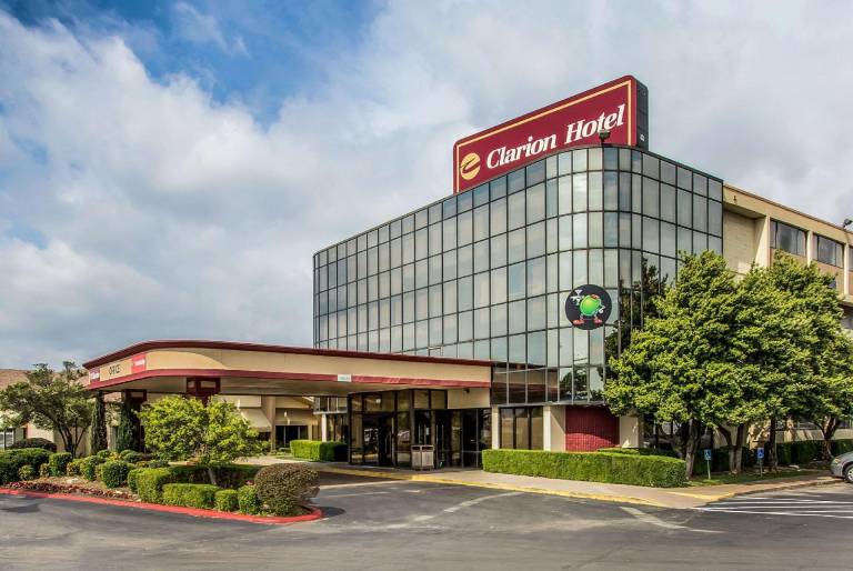 Clarion Hotel in Broken Arrow, OK