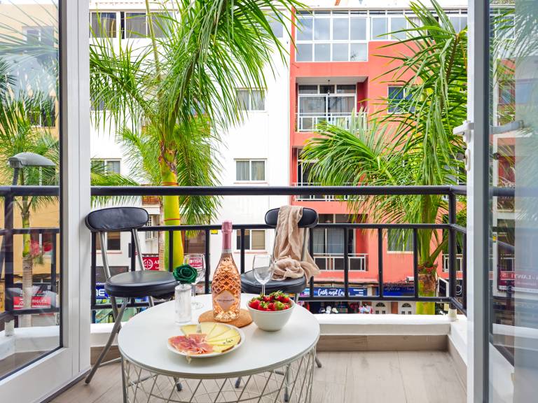 Palms2Beach 200m van strand airco WiFi Comfort