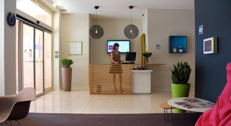 Ibis Styles Roanne Centre Gare Hotel — photo 4