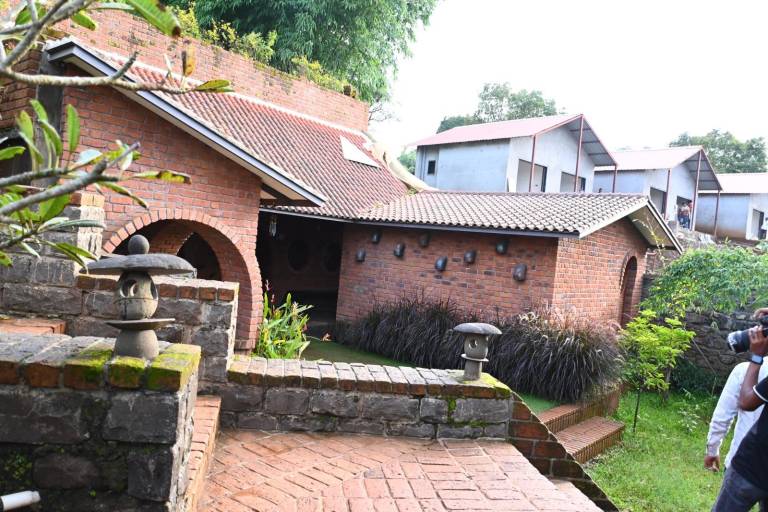 Bamboo And Bricks Resort