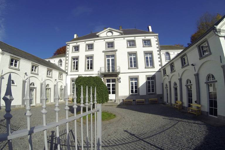 Cottage  Charleroi