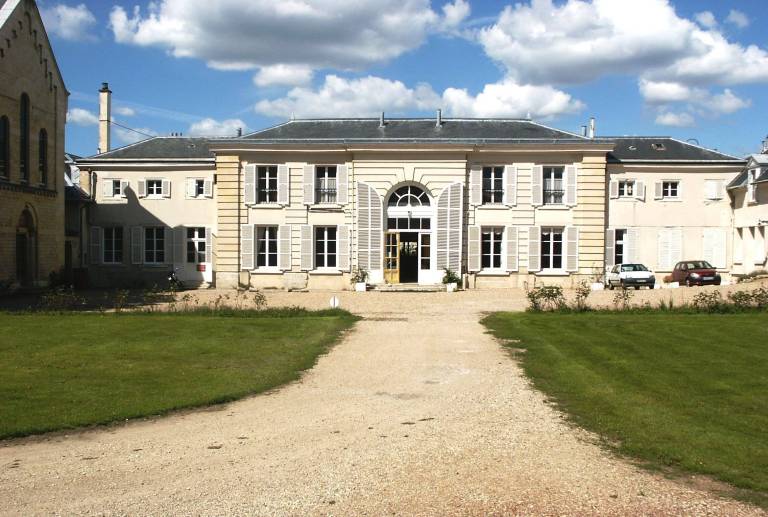 Casa Versailles