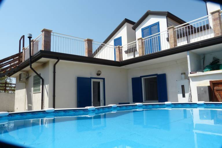 Villa Montecorvino Pugliano