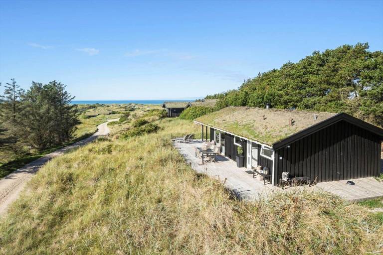 House with terrace & grill | Sea view — photo 2